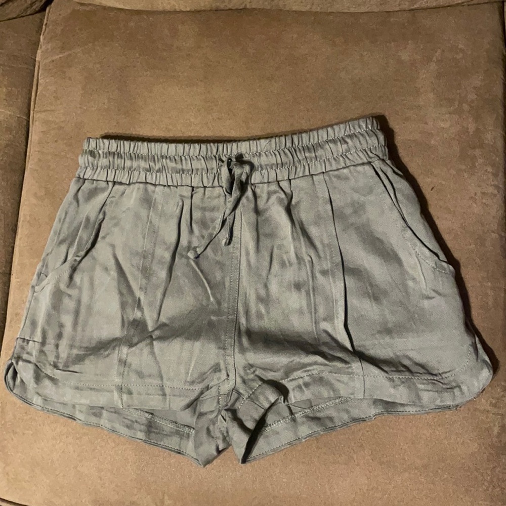 Woman’s small, army green, never been worn!